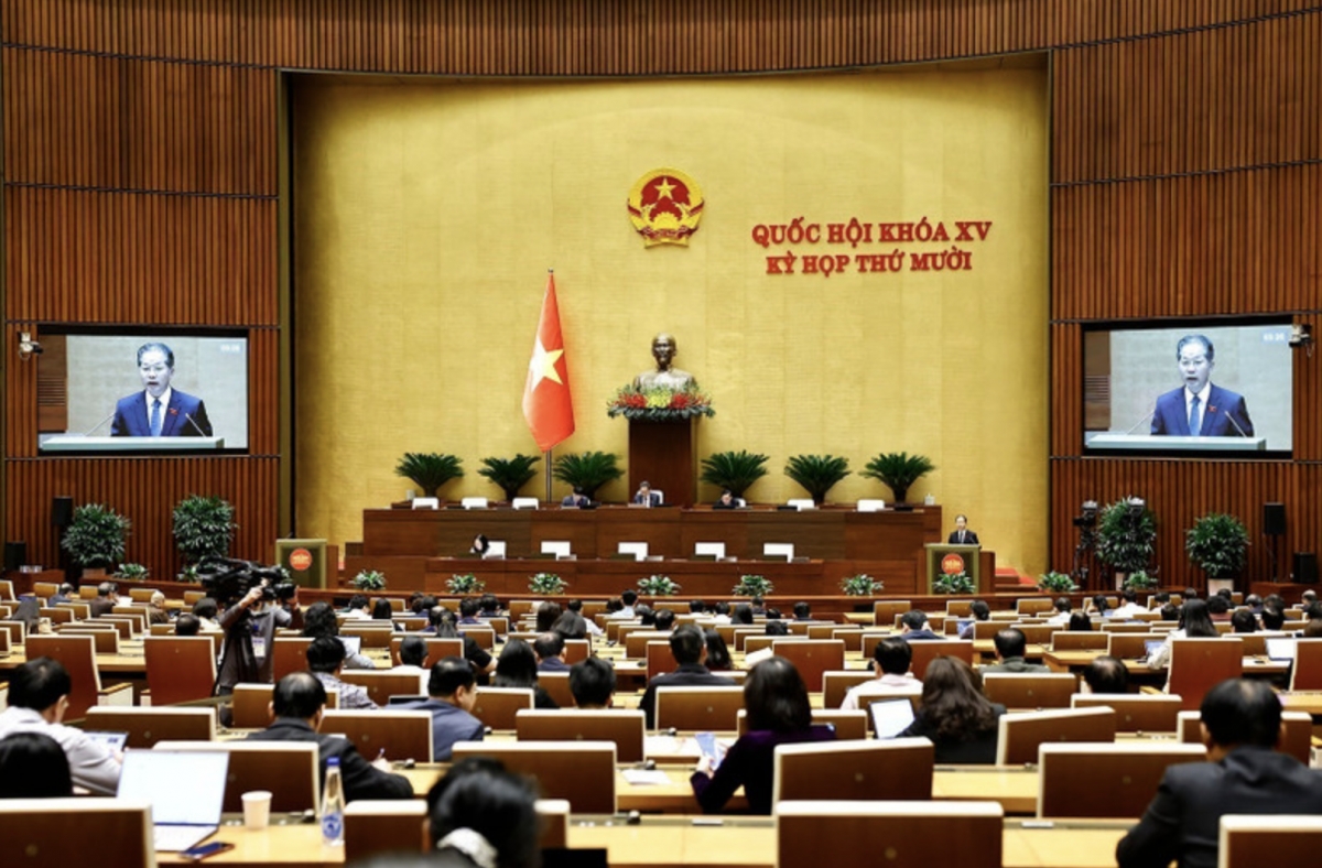 Lawmakers scrutinise foreign judges for IFC, back new energy framework